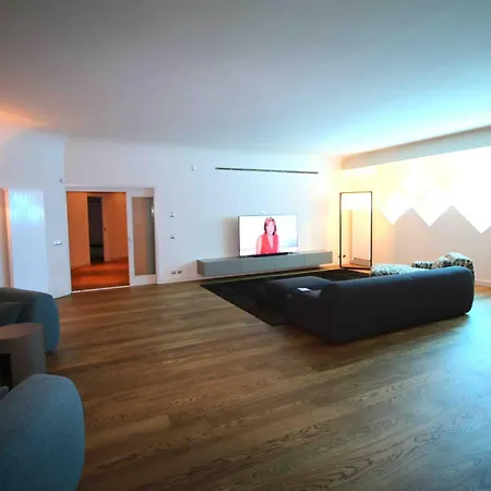 Serena Villa *